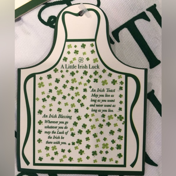 Irish Luck Kitchen Apron - Picture 1 of 5